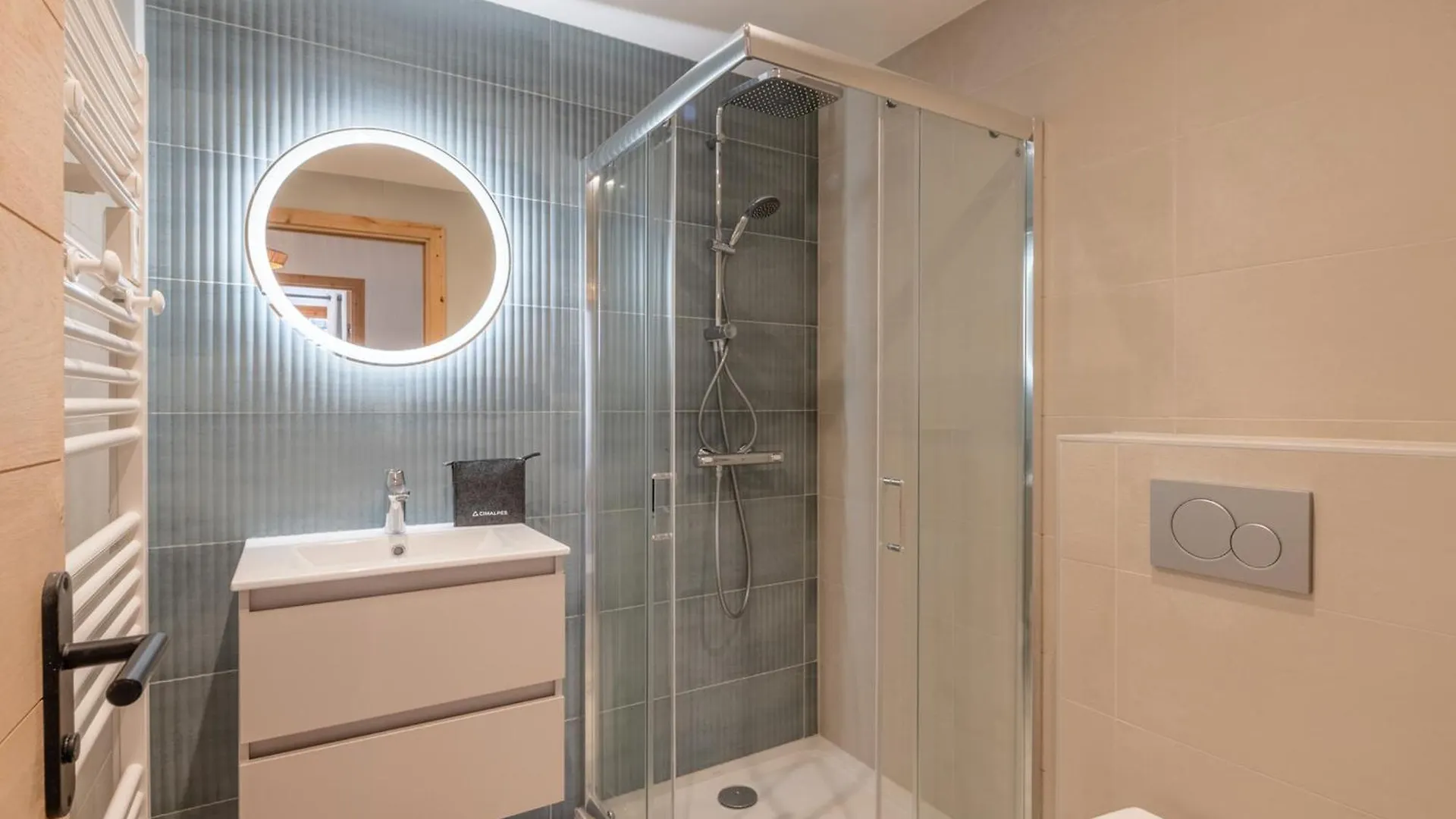 Apartment Duplex Lumineux 4 Chambres, Proche Centre Et Pistes, Terrasse Se, Garage Prive, Services Inclus - Fr-1-754-4 Morzine